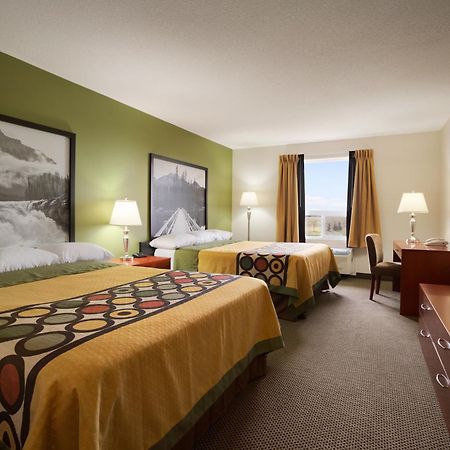 Super 8 By Wyndham Sherwood Park/Edmonton Area Dış mekan fotoğraf