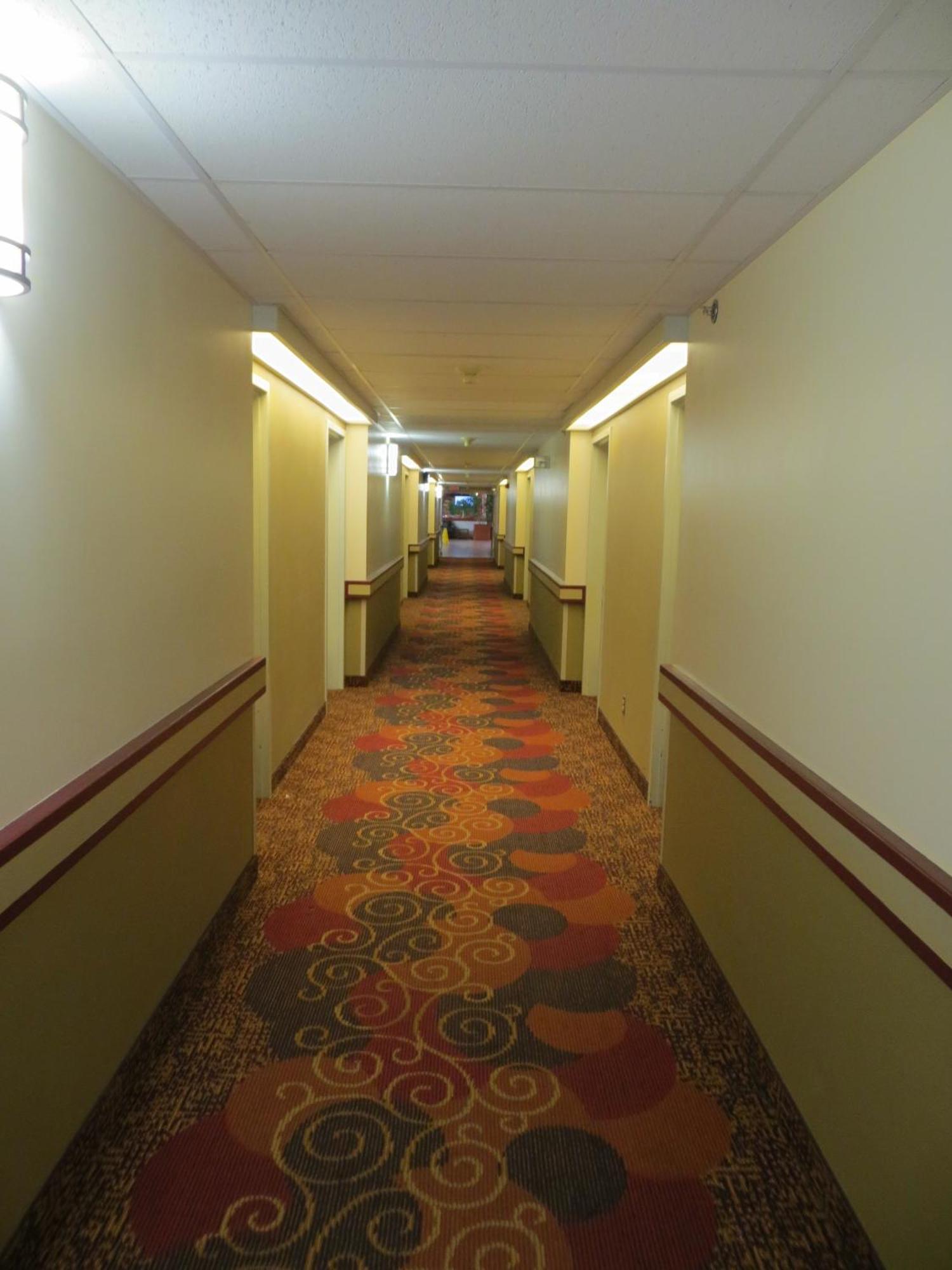 Super 8 By Wyndham Sherwood Park/Edmonton Area Dış mekan fotoğraf