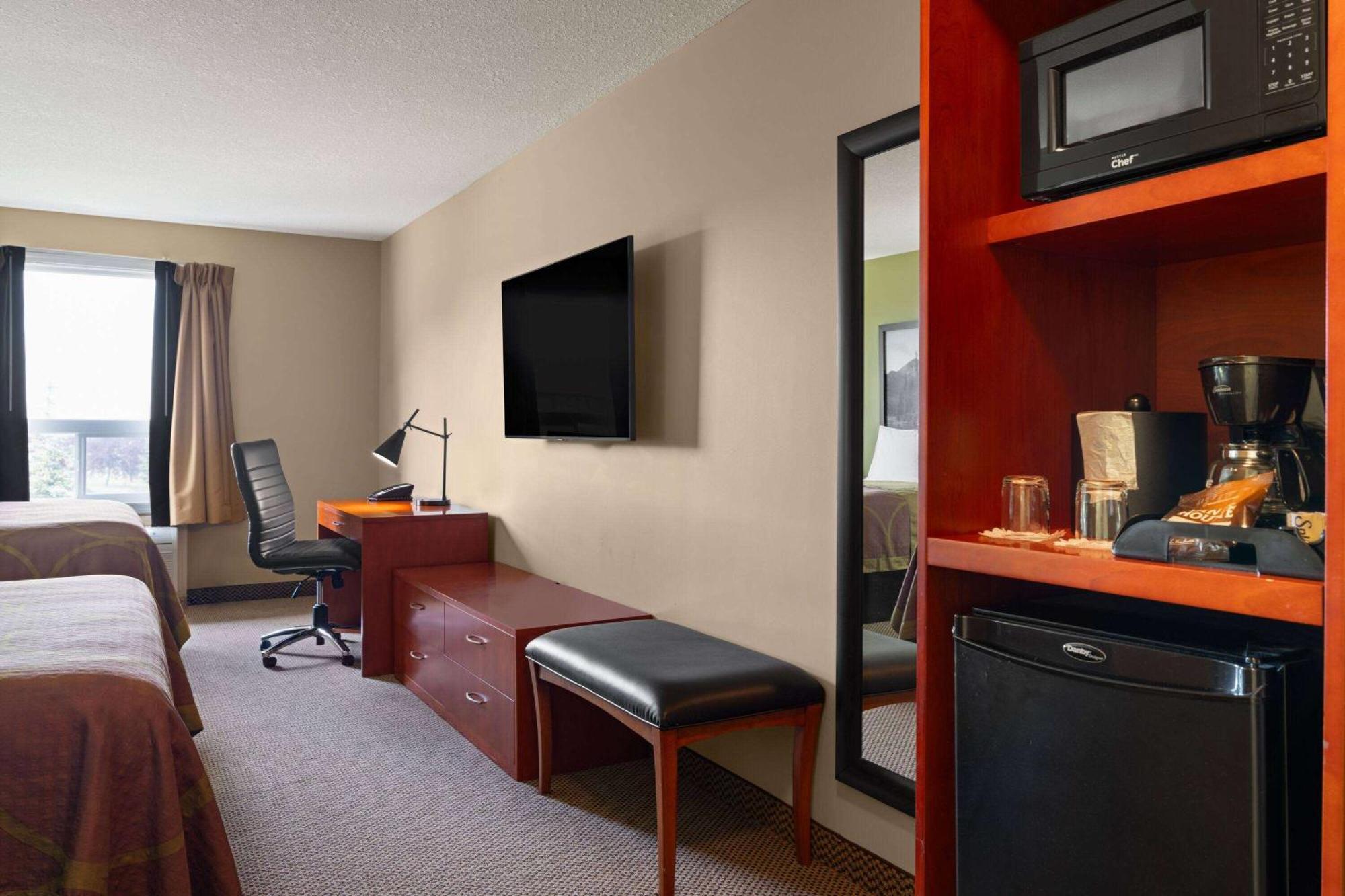 Super 8 By Wyndham Sherwood Park/Edmonton Area Dış mekan fotoğraf