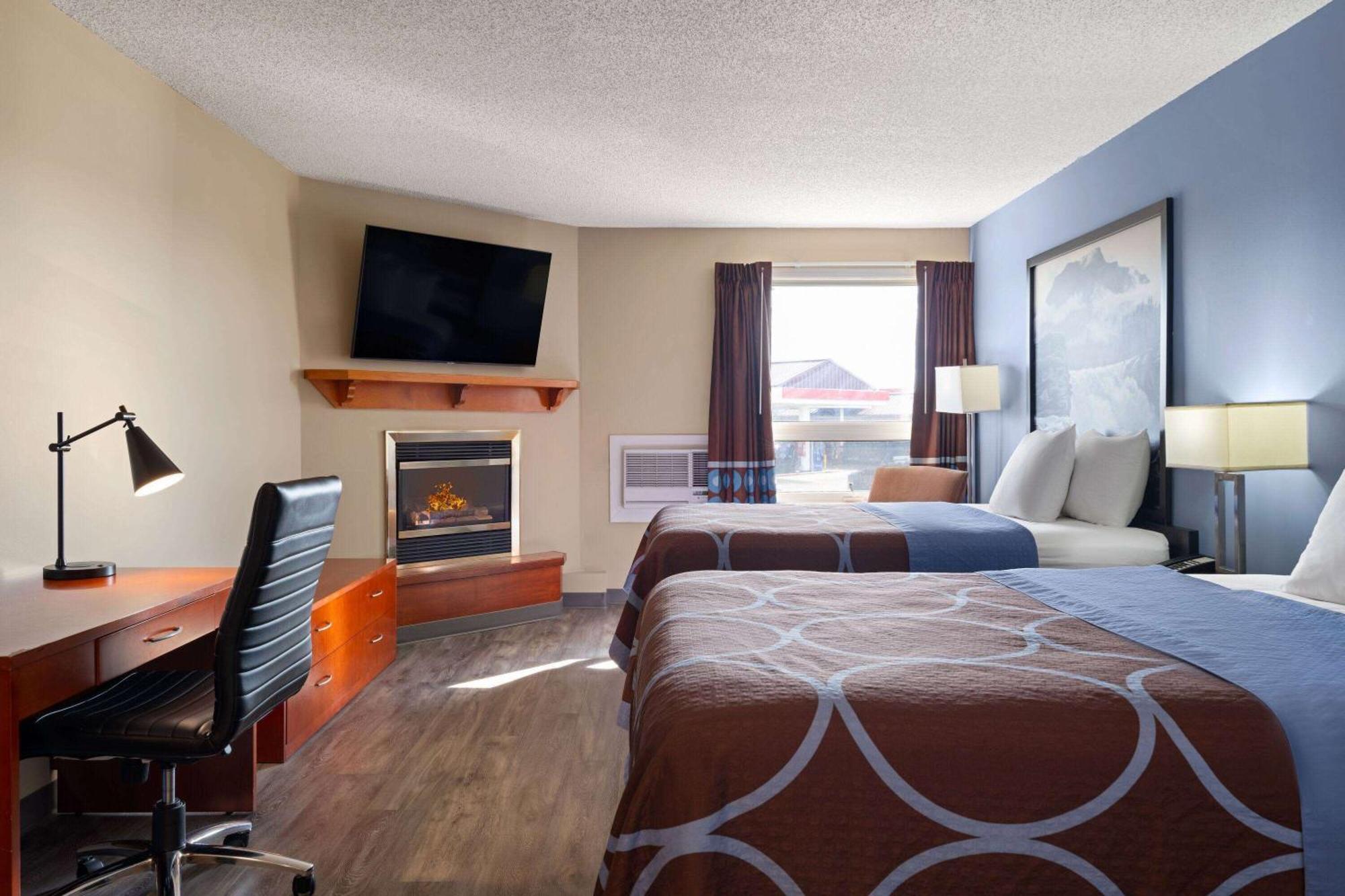 Super 8 By Wyndham Sherwood Park/Edmonton Area Dış mekan fotoğraf