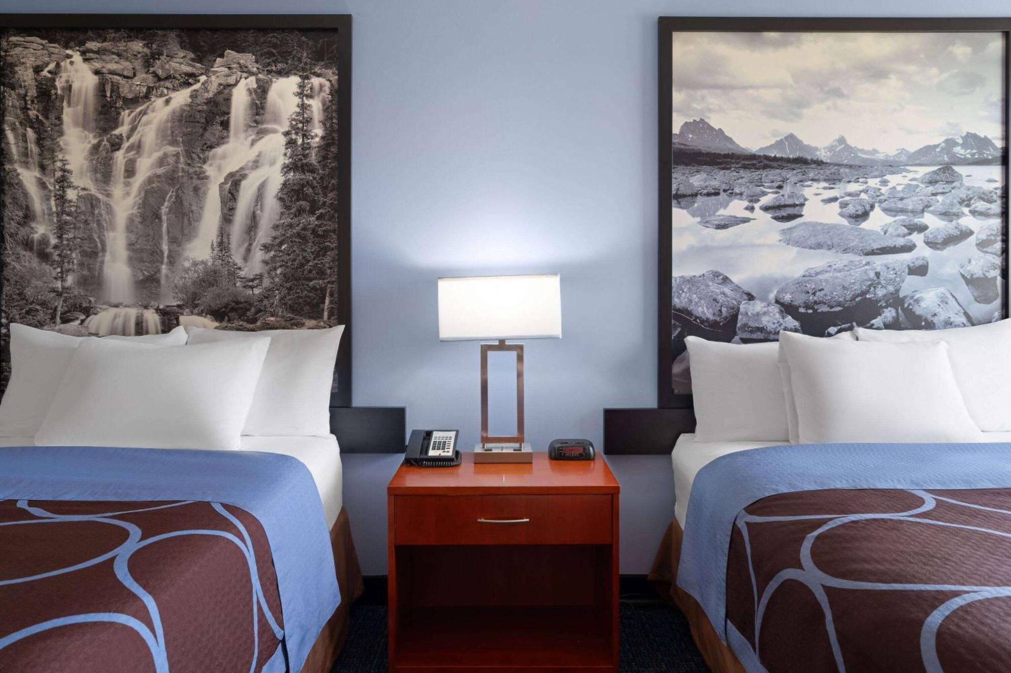Super 8 By Wyndham Sherwood Park/Edmonton Area Dış mekan fotoğraf