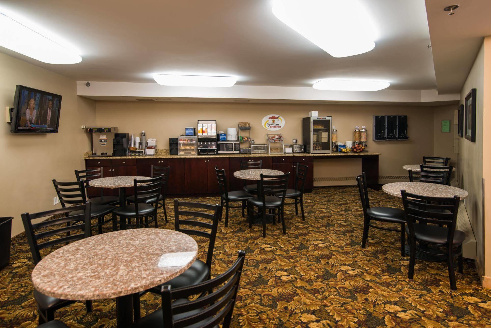 Super 8 By Wyndham Sherwood Park/Edmonton Area Dış mekan fotoğraf